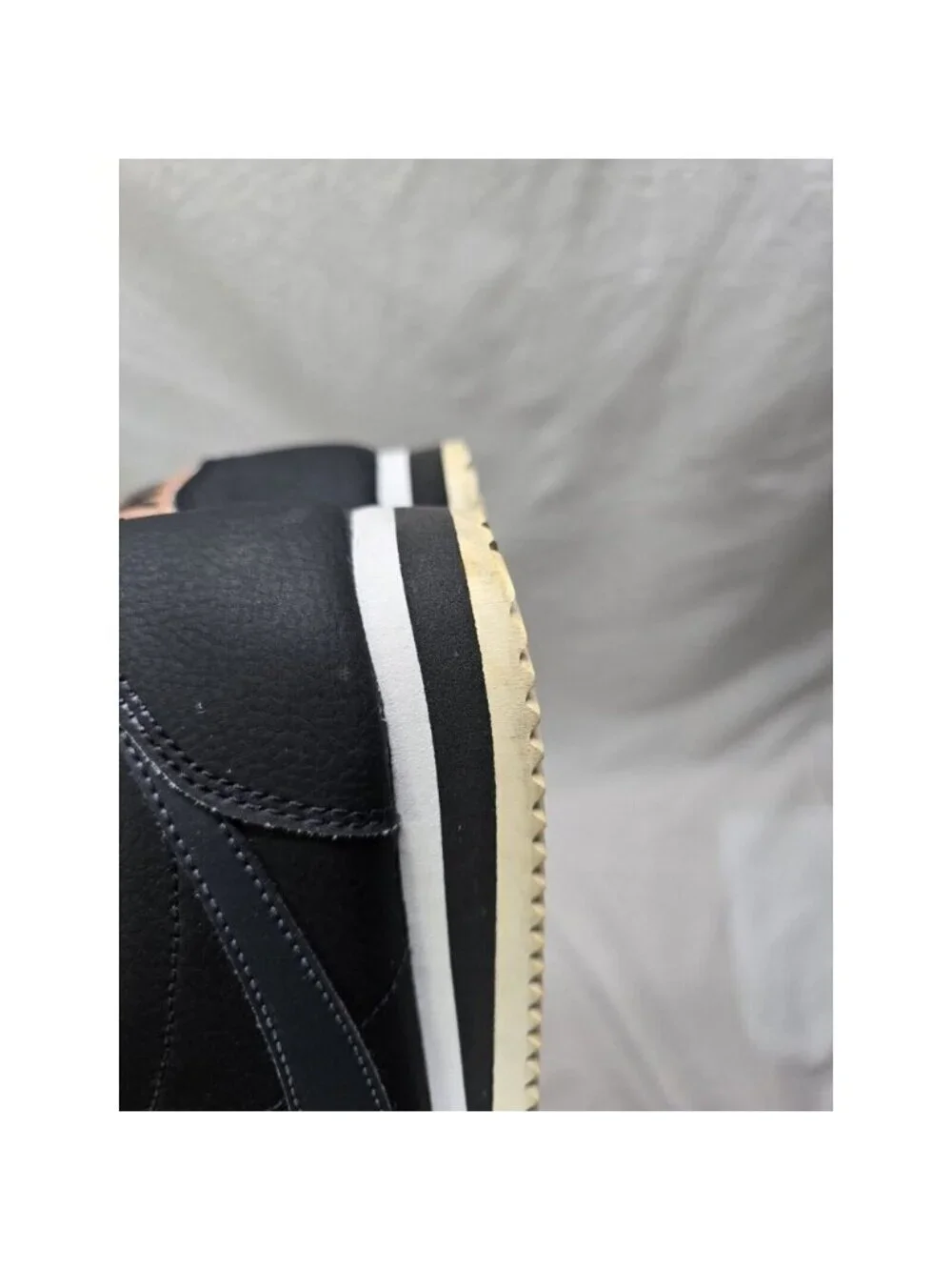 Nike Classic Cortez Leather Shoe Casual Lifestyle Sneaker AV4618-001 Women Sz 7